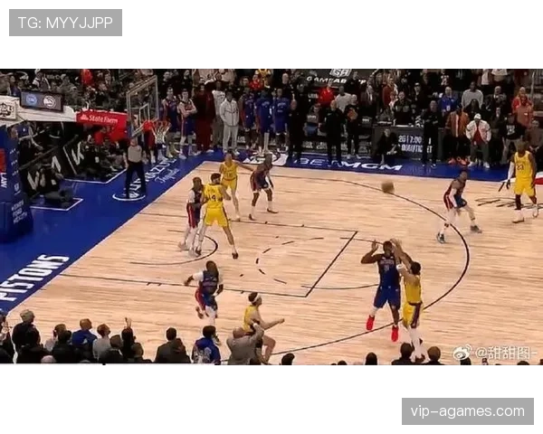 安东尼·戴维斯内线高效挡拆拉开防守空间提升湖人进攻节奏